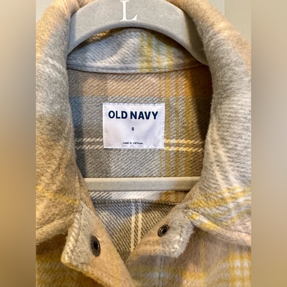 Old Navy Plaid Jacket in Yellow and Gray - Picture 2 of 4